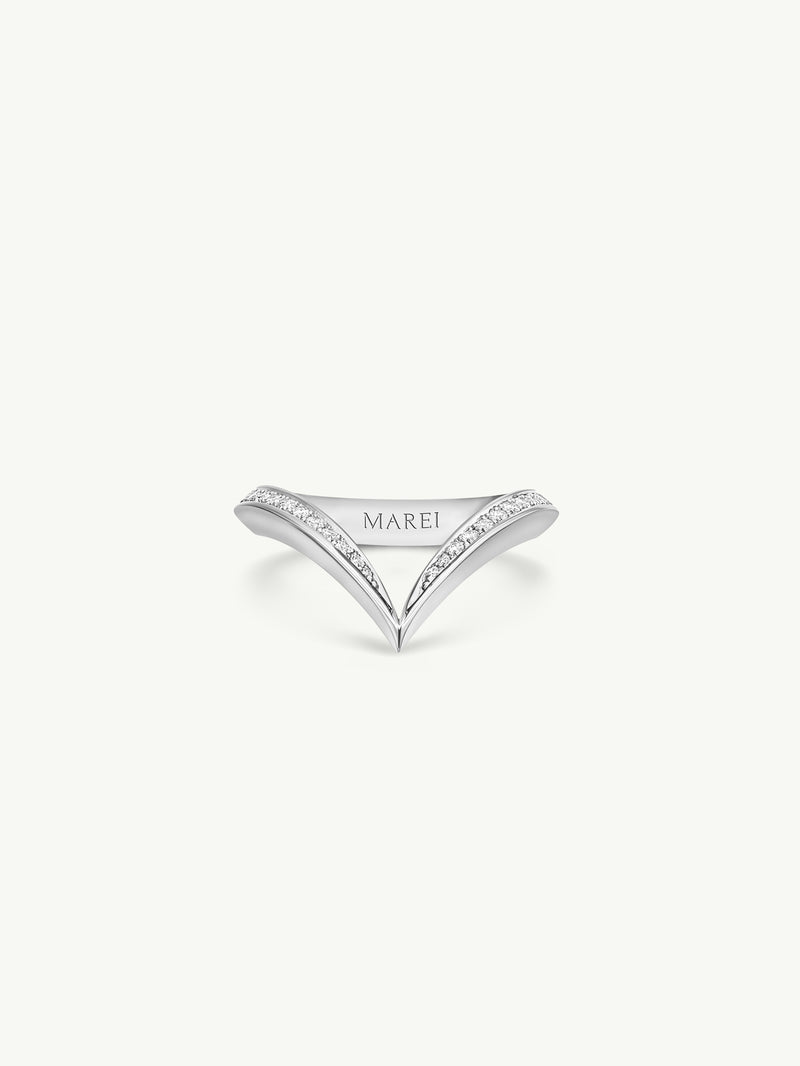 Yasmeen Band with Pavé-Set White Diamonds In Platinum