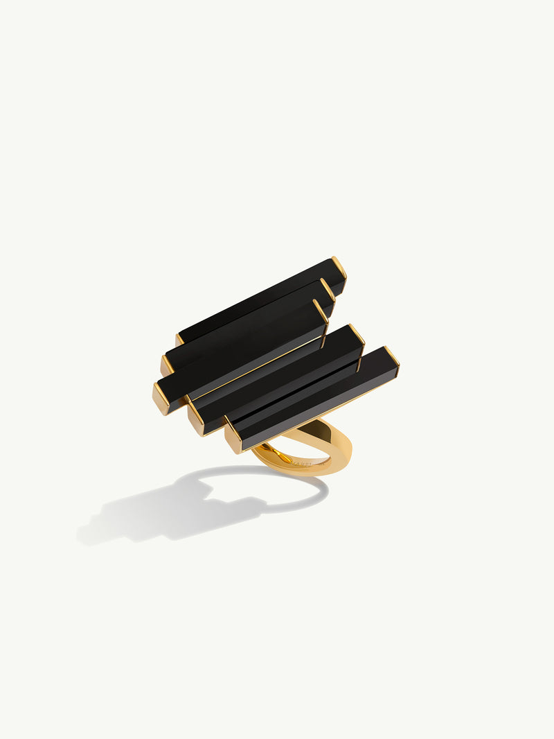 Invidia Black Onyx Column Ring In 18K Yellow Gold